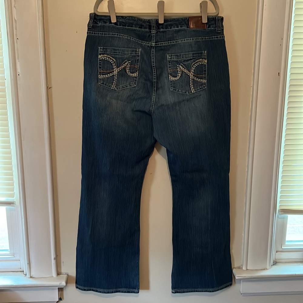 Maurice’s High Rise Bootcut Jean - Picture 3 of 4